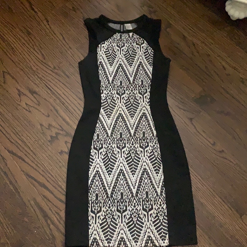h and m dress black and white